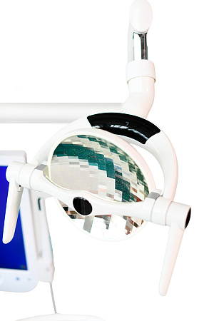 Dental League DL920 – стоматологическая установка с верхней подачей