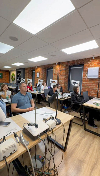 WhatsApp Image 2025-10-21 at 11.05.12 (3).jpg